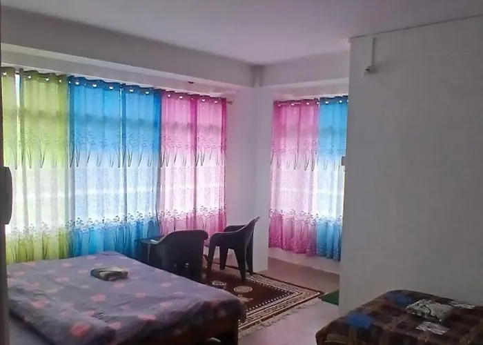 Lama Tsekhang